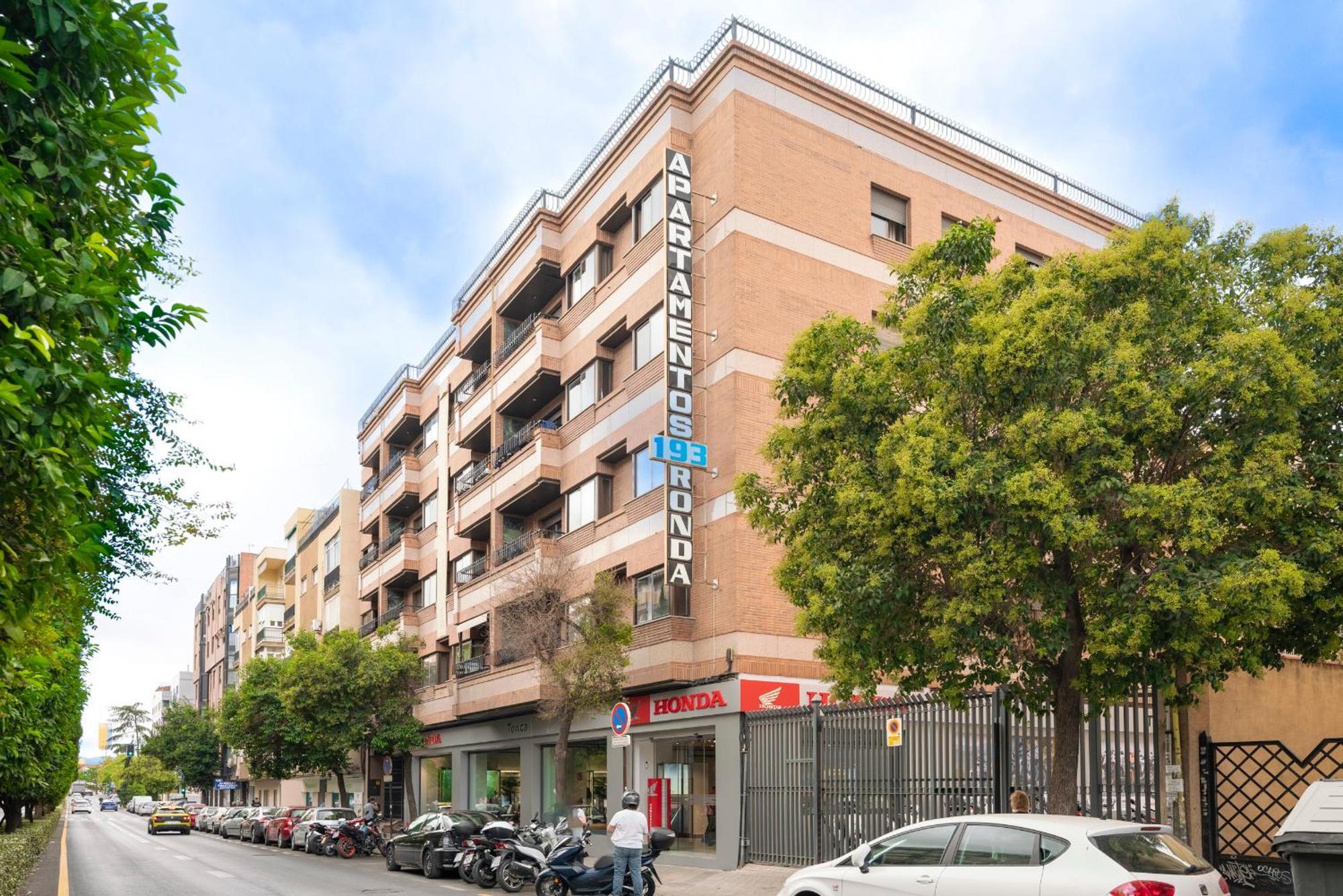 Ronda Suites 193 Junto A Hospitales Y Cerca Centro Con Parking Gratis Granada Exterior foto